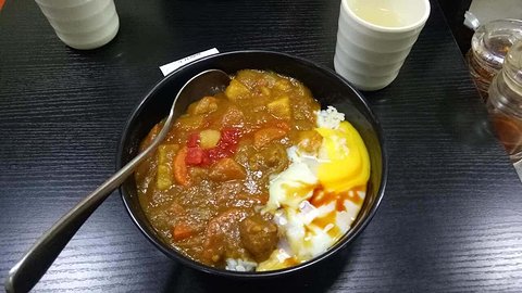 喜仕屋咖喱牛肉飯